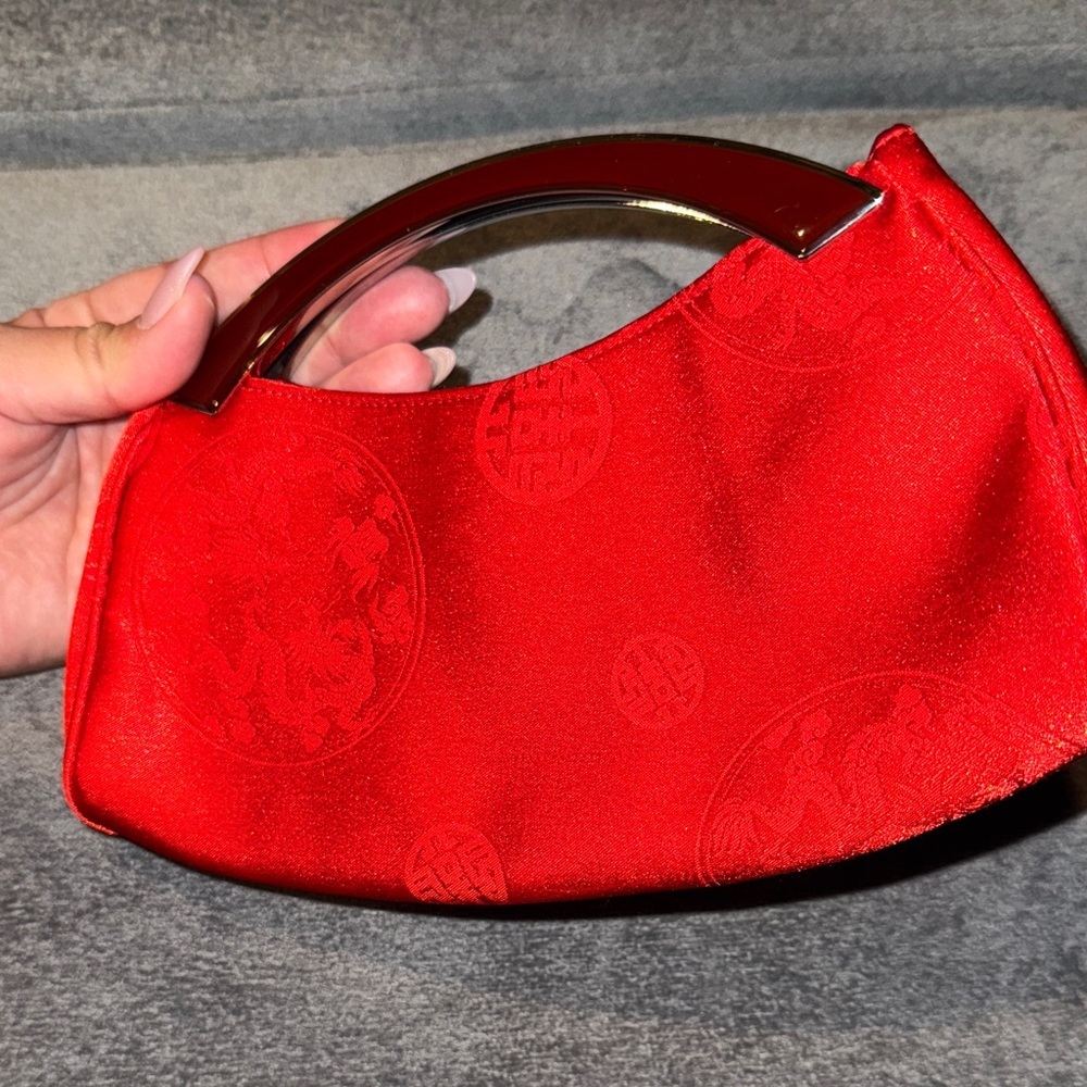 Elegant Red Asian Inspired Clutch with Silver Handle - Picture 6 of 16